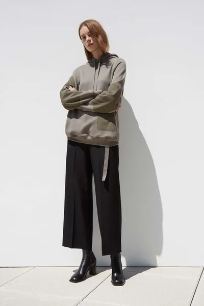 Look 18